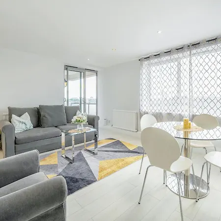 Stunning Flat In Chelsea, Kings Road With Balcony Apartment London Exterior photo