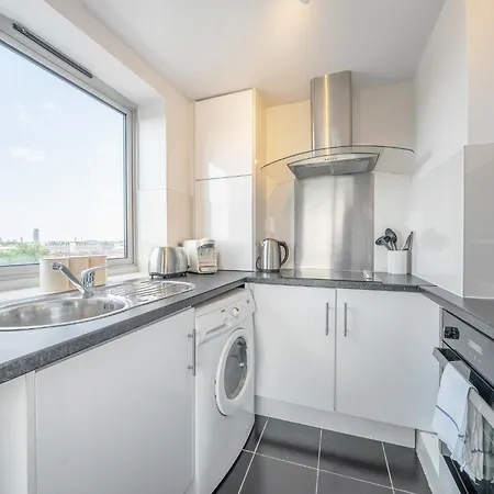 Stunning Flat In Chelsea, Kings Road With Balcony Apartment London Exterior photo