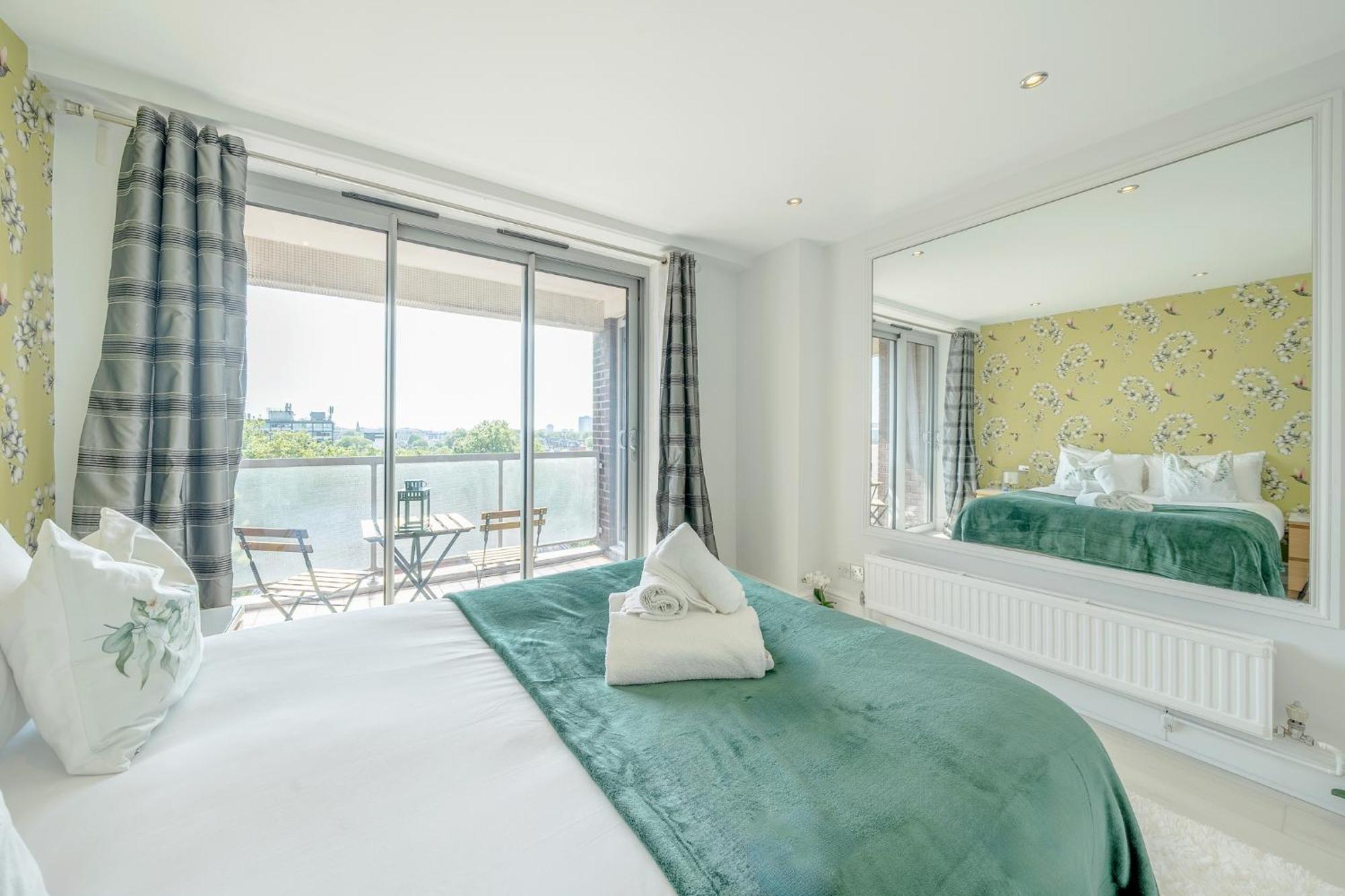 Stunning Flat In Chelsea, Kings Road With Balcony Appartement *