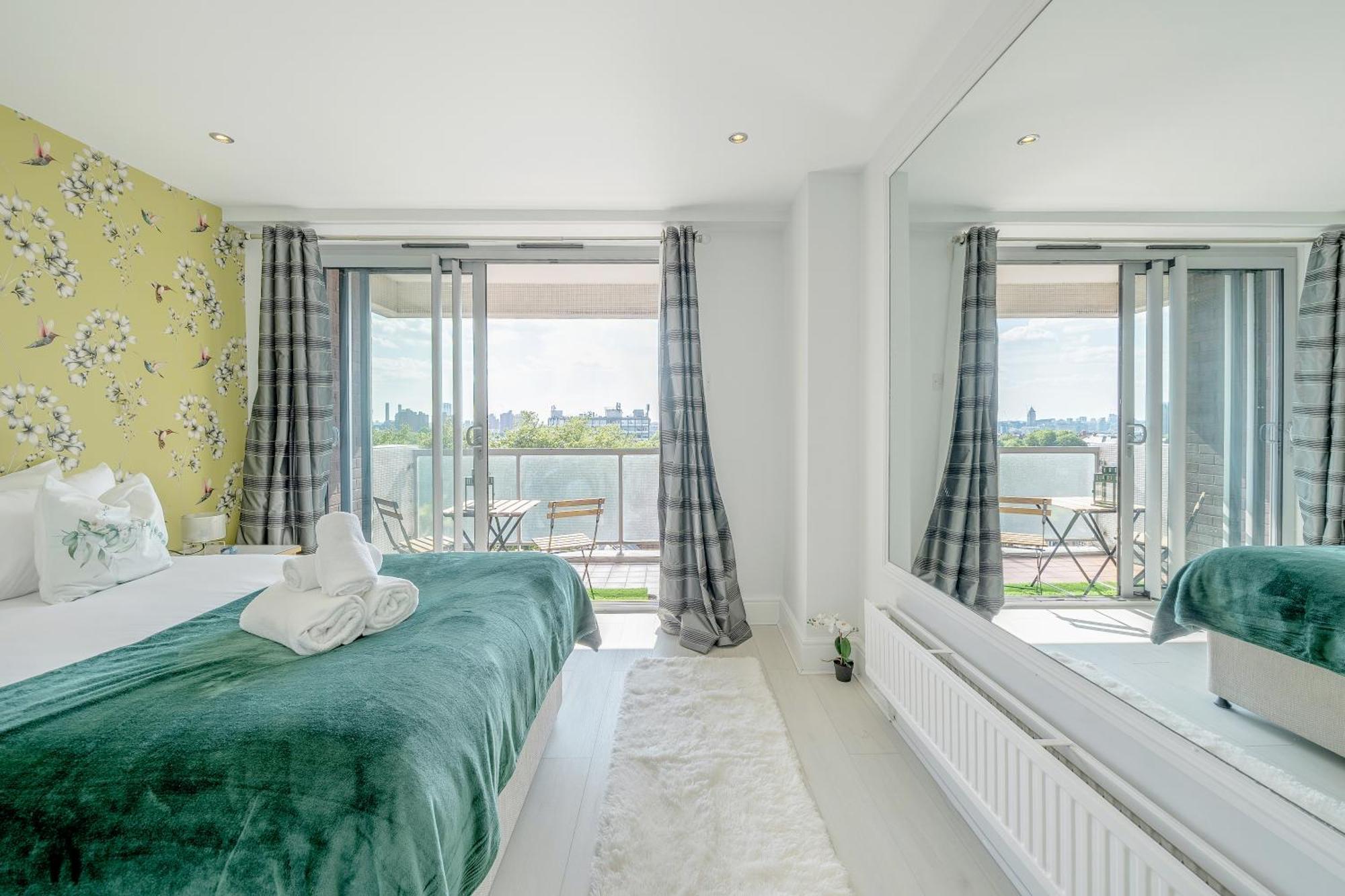 Stunning Flat In Chelsea, Kings Road With Balcony Appartement Londen